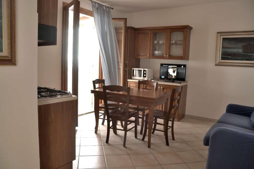 Residence Villa Clara Сан-Винченцо Экстерьер фото